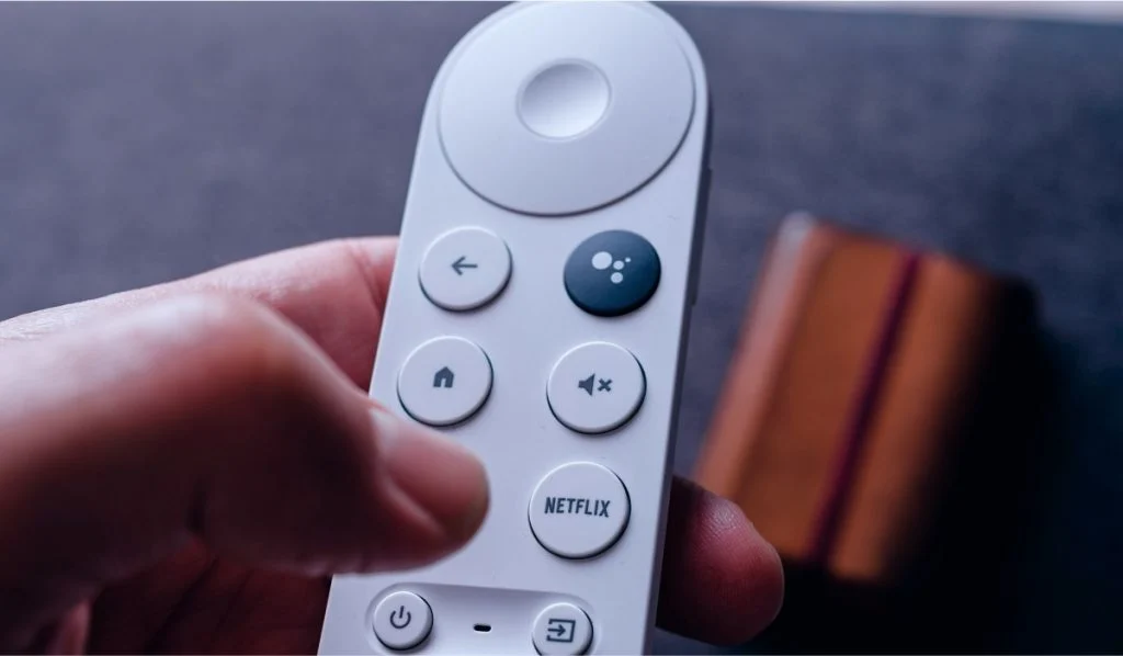 How to Set Up IPTV on Chromecast (2025) chromecast remote 1024x598 1